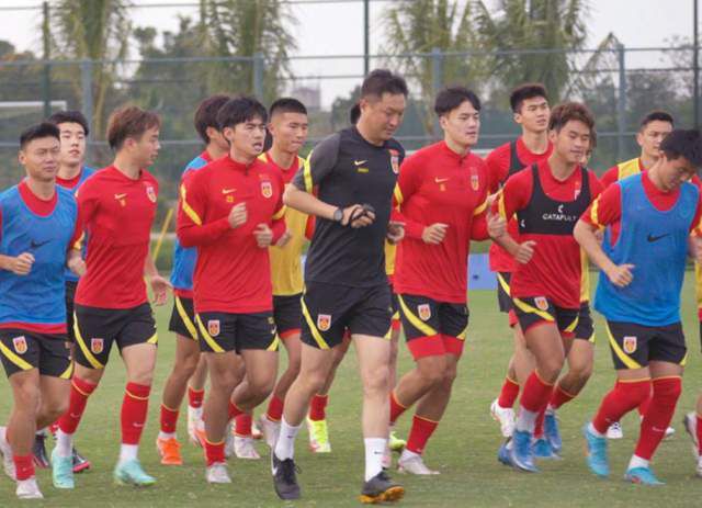 审计局年青干部金岚岚到叶集村任职遴派干部，一向糊口在城市的她刚进农村，格格不进。面临村里人的质疑，金岚岚没有选择辩论，而是选择用本身的尽力往赢取村平易近的信赖……